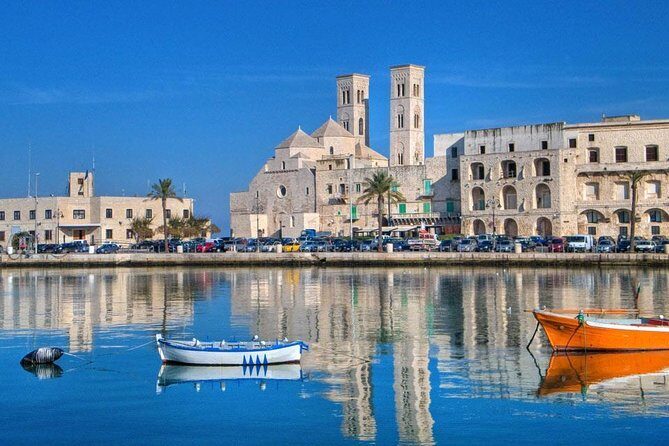Walking tour of Bari *private tour* - Inside the Basilica San Nicola