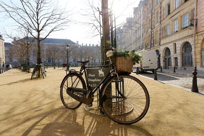 Where Paris was Born: A Self-Guided Audio Tour of Île de la Cité - The Itinerary in Detail