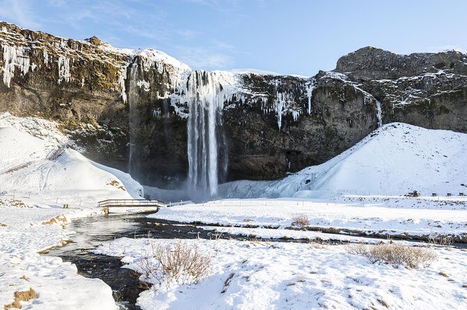 Winter South Coast Day Tour by Minibus from Reykjavik - How the Transport Enhances the Experience