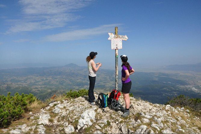 1 day CARPATHIAN PEAKS & CHALETS hike - What’s Included and What’s Not