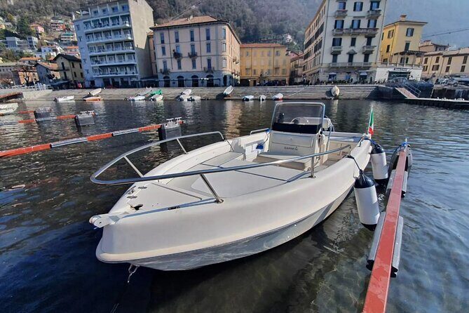 1 Hour Boat Rental Without License 40cv Engine on Lake Como - Discovering Lake Como in Your Own Time