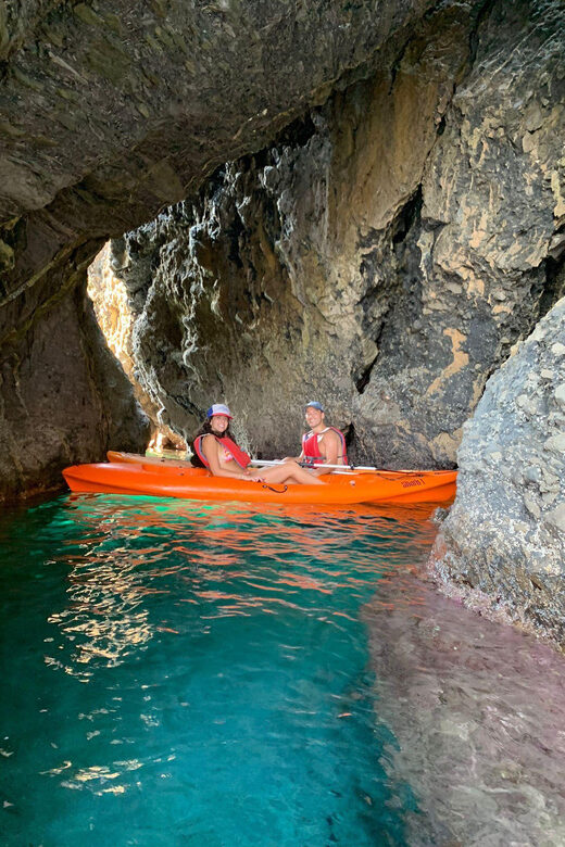 1 hour Double Kayak Rental (2 guests) - The Value and Practical Considerations