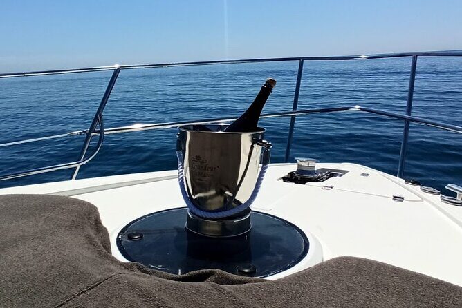 1 Hour Sail + Spanish Lunch or Dinner for 2 People in a Luxury Motor Boat - Who Should Consider This Experience?