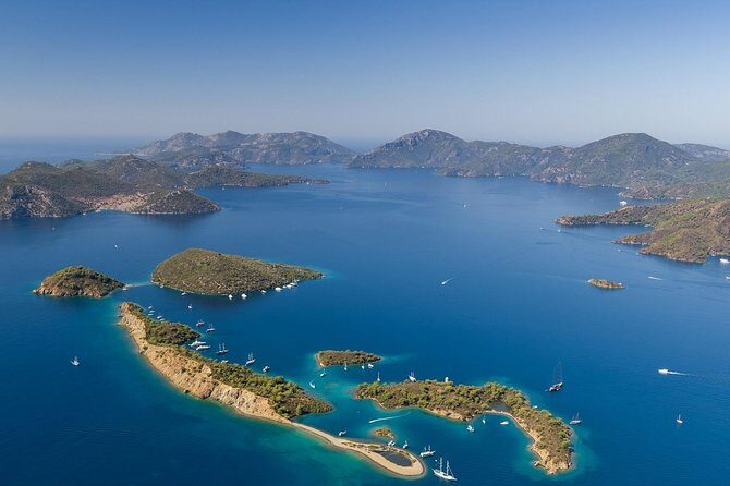 12 Island Boat Trip from Fethiye - The Crowded Reality