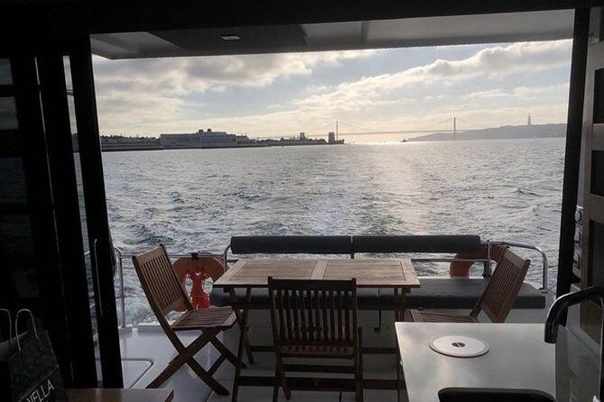1H power catamaran up to 18 people in Lisbon - The Value of a Private Boat Tour in Lisbon