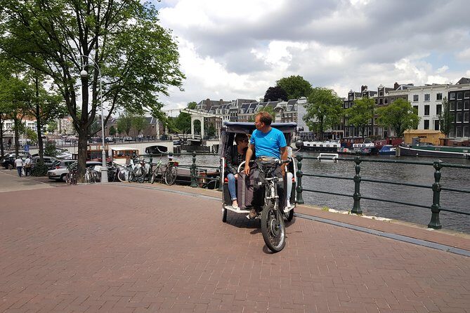 2.5 hours Amsterdam Pedicab Tour - Exploring Amsterdam in Style and Comfort