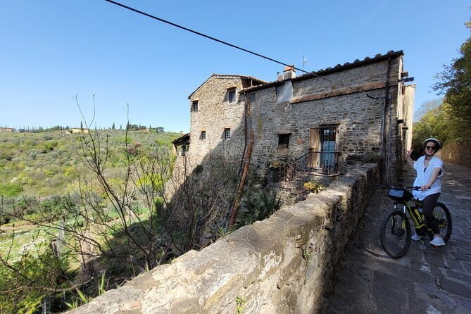 2-Day E-Bike Tuscany Tour with Meals, Wineries, and Farmstay - What’s Included and What’s Not