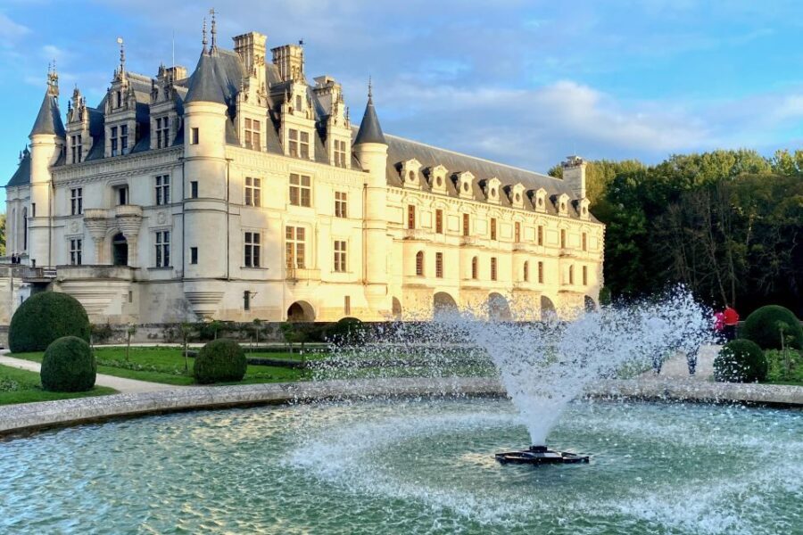 2-day Private Top 6 Loire Valley Castles from Paris Mercedes - Day Two: The Heart of the Loire’s Most Famous Castles