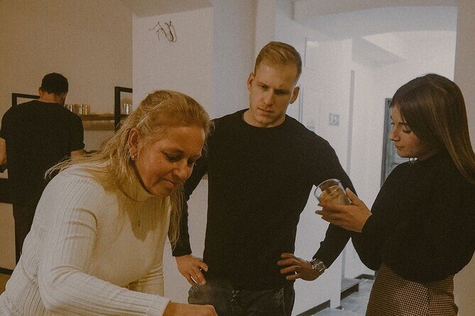 2 Hour Soy Candles Workshop in Prague - An In-Depth Look at the Experience