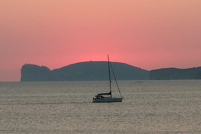 2-hour sunset tour by sailboat with aperitif. - The Sum Up