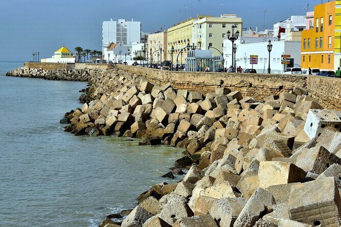 2 Hours Tour around Cádiz: History, anecdotes and curiosities - FAQs