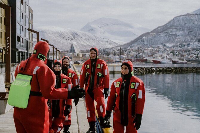 2 Hours Urban Arctic Floating Activity in the Harbours of Tromsø - Practical Details and Value