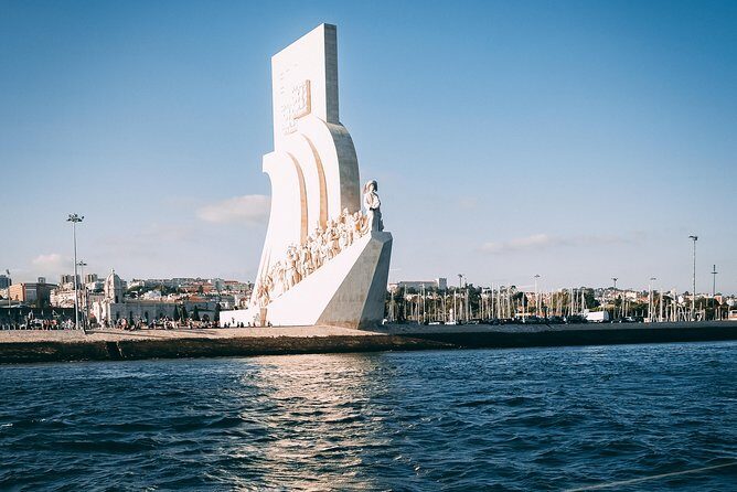 2h Private Group - Exclusive Boat Tour with Local Sailors - What’s Included and What to Keep in Mind