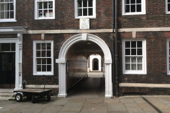 3 Hour Private Downton Abbey London Locations Walking Tour - Who Should Consider This Tour?