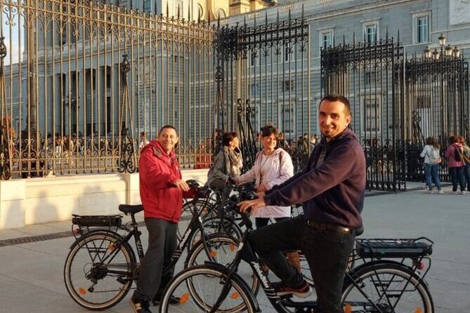 3-Hour Private Tour of Madrid by Bike - Authentic Insights from Reviewers