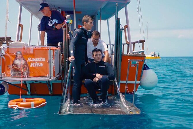 3-Hours Private Tour to Accessible Boat en Canary Island - Who Would Love This Experience?