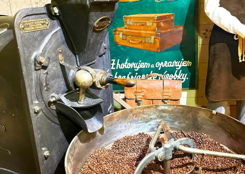 3h Jewish Tour: Synagogue, Castle, Gingerbread & Snaps - The Value of This Tour