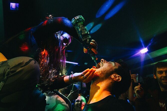 4-hour Guided Porto Pub Crawl with 6 drinks and VIP CLUBentry - Authentic Experiences from Reviews