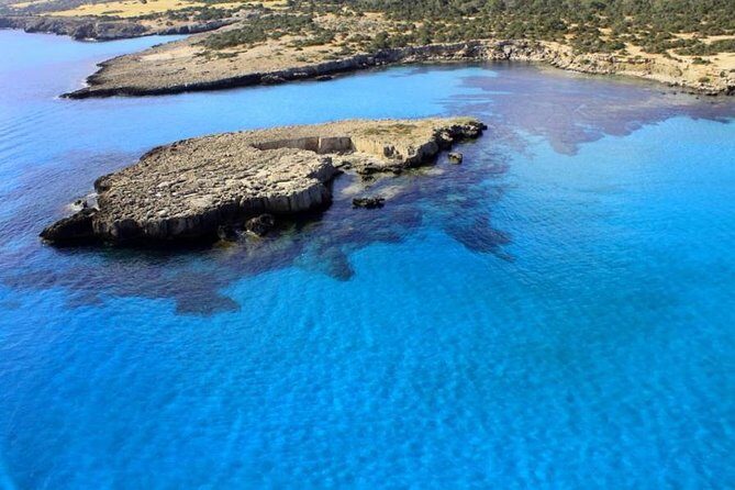 4 Hour Luxury Private Motor Yacht Jeanneau NC33 Latchi Akamas - Comfort and Design Features of the Jeanneau NC33