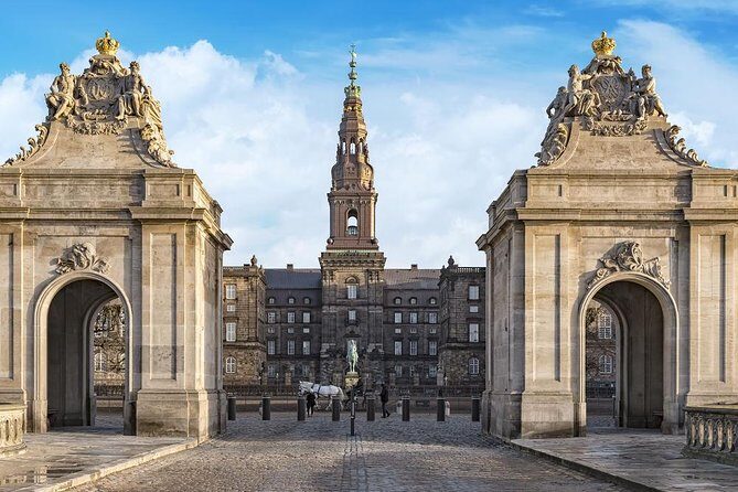 4-Hour Private Hamlet Castle Tour from Copenhagen - Practical Details and Tips for Booking