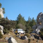 4x4 safari - 4h Alpilles Provence - Departure from Arles - The Guide and Group Experience