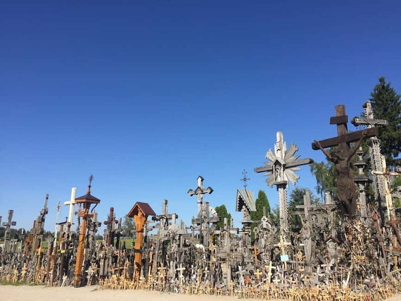5,5 Hour Shared Tour to Hill of Crosses from Riga - What the Reviews Say