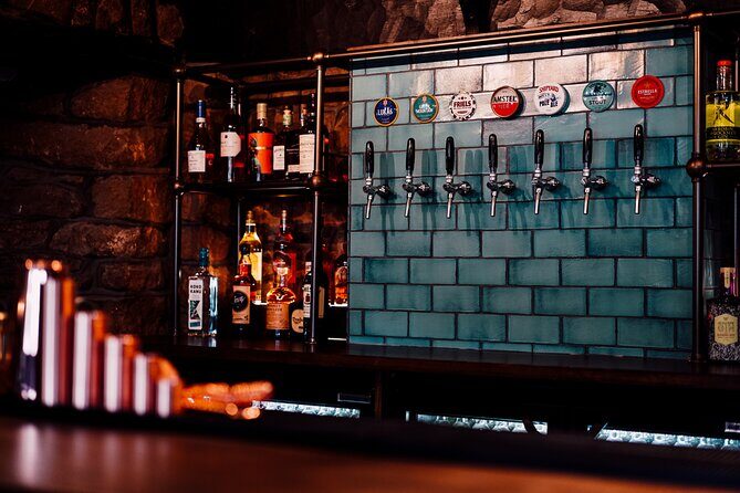 7 Hours Pub Tours in Peak District - Transportation and Comfort