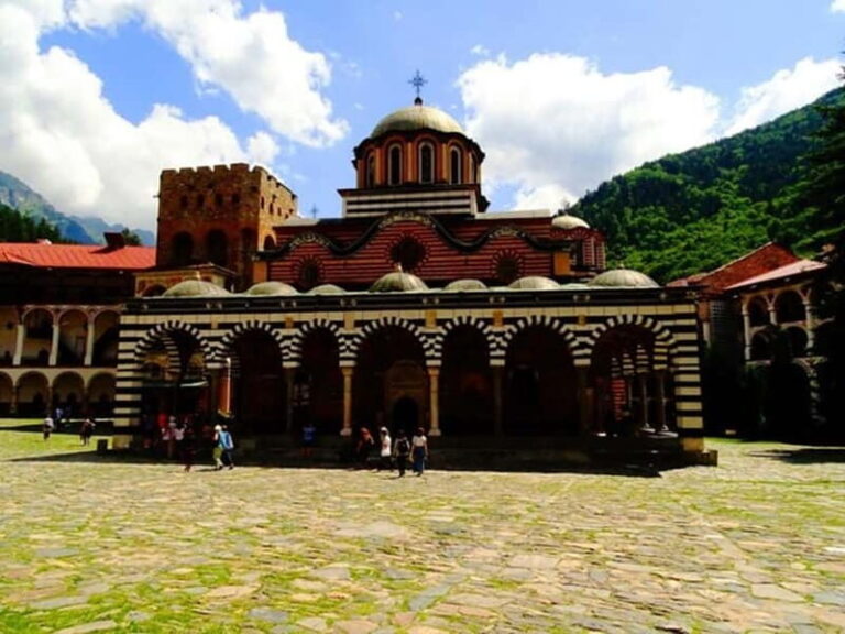 7 Rila lakes and Rila monastery day tour from Sofia - Overall Value and Who Will Love This Tour