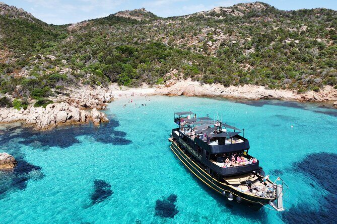 8-hour tour of the La Maddalena Archipelago Ponte VIP - In-Depth Review of the La Maddalena VIP Tour