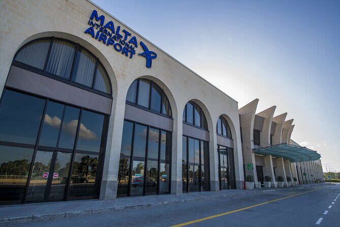 8 Seater Van - Malta International Airport to Hotel/Accommodation - What to Expect from Your Transfer Experience