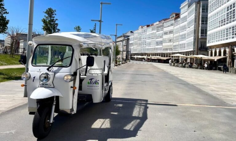 A Coruña: Premium Tuk Tuk tour - The Itinerary: A City in Small, Scenic Sections