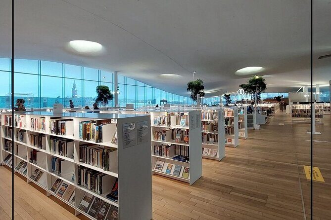 A Finntastic Walking Tour in Helsinki - Detailed Breakdown of the Itinerary