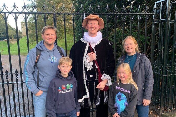 A Historical tour of Warwick with Queen Elizabeth's Secret Lover - Authentic Insights from Reviews