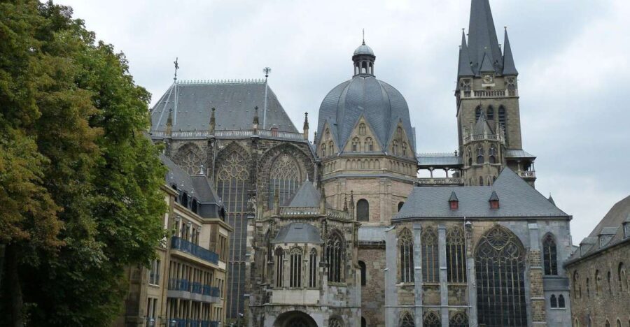 Aachen: Private Walking Tour With A Professional Guide - What We Think