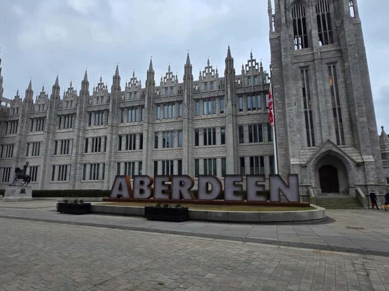 Aberdeen: Guided Walking Tour - Exploring Old Aberdeen: A Living History