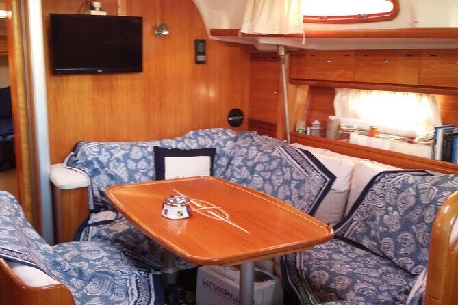 Activities on the Amalfi coast with a sailing boat - Who is This Tour Perfect For?