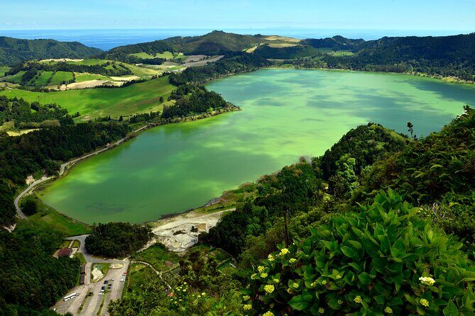 Adventure in the Furnas, with volcanoes, lagoons and tea plantations - Who This Tour Is Best For
