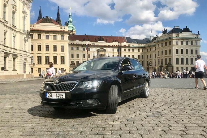 Airport Prague Private Transfer for up to 4 people - Key Points