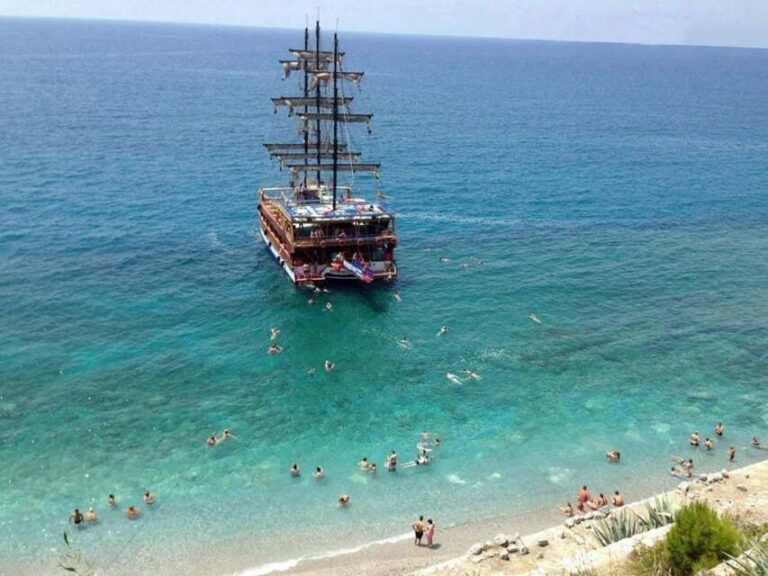 Alanya: Catamaran Boat Tour with Snorkeling with Lunch - The Sum Up