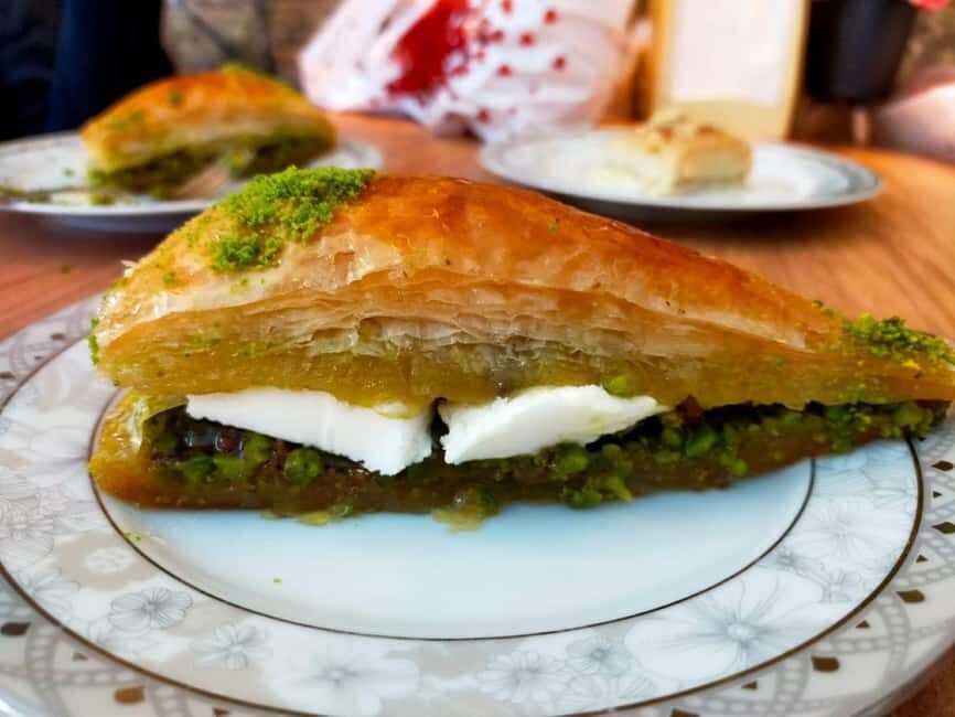 Alanya City, Castle & Boat Tour with Bazaar and Swim Stop - Practical Tips for Booking & Enjoying