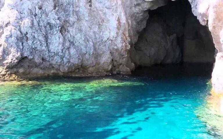 Alanya: Pirate Boat Tour with Lunch & Unlimited Soft Drinks - The Scenic Coastline and Swimming Opportunities