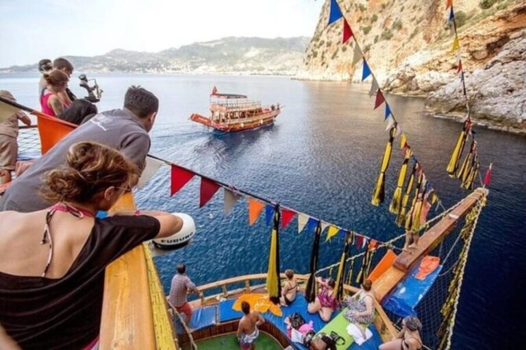 Alanya: Pirates Boat Trip with Lunch and Hotel Pickup - Practical Tips for Your Trip