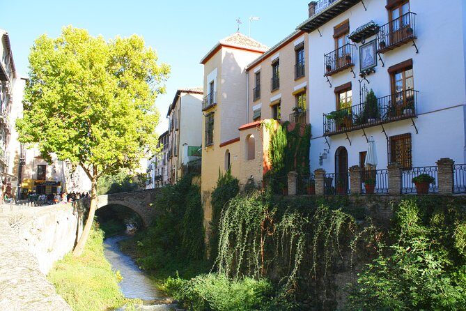 Albayzin and Sacromonte Guided Walking Tour in Granada - A Complete Breakdown of the Tour Experience