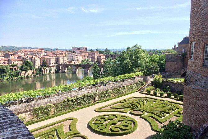Albi and Cordes sur Ciel Private Day Tour from Toulouse - Detailed Breakdown: What to Expect at Each Stop