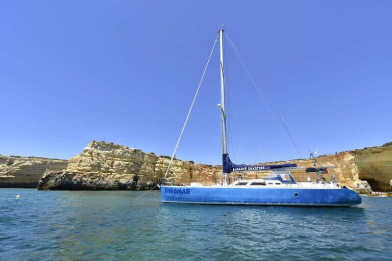 Albufeira: 2h Private Yacht Charter - What to Expect During Your Cruise