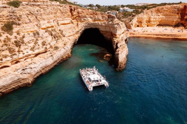 Albufeira: Caves and Coastline Catamaran Cruise to Benagil - Relaxing on Deck & Enjoying the Atmosphere