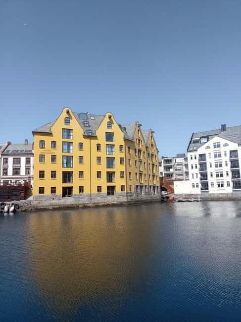 Ålesund: Art Nouveau Walking Tour - The Architectural Highlights