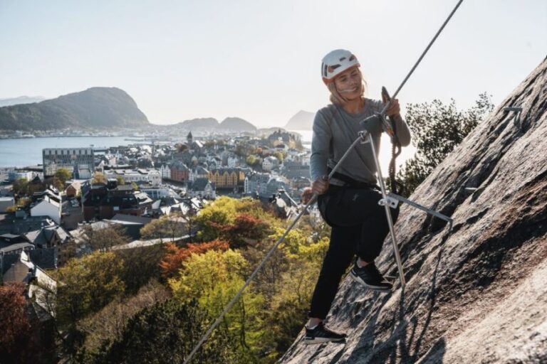Ålesund: Via Ferrata tour - The Views and Photo Opportunities