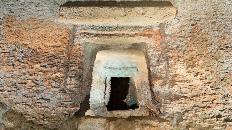 Alghero: Anghelu Ruju Necropolis with Audio Guides - Authenticity and Value for Money