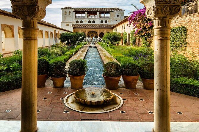 Alhambra gardens guided tour (English guide) - FAQ
